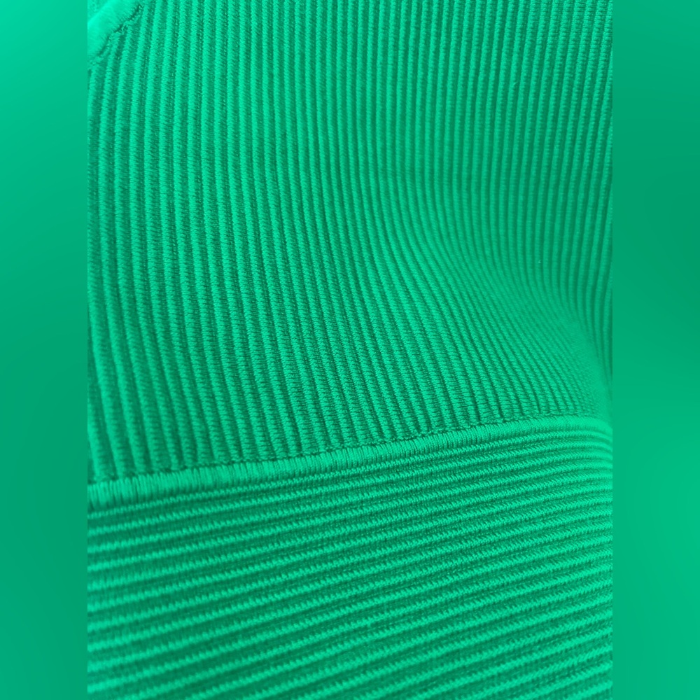 Two piece- House of Harlow 1960-Green Ribbed - Picture 4 of 6